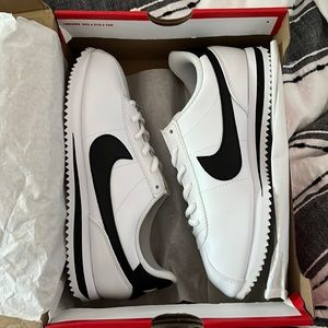 Nike Cortez (brand new)